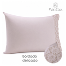 Jogo 2 Fronhas Bordado Belle Maison 50cm x 70cm Rosa Microfibra - Lyor